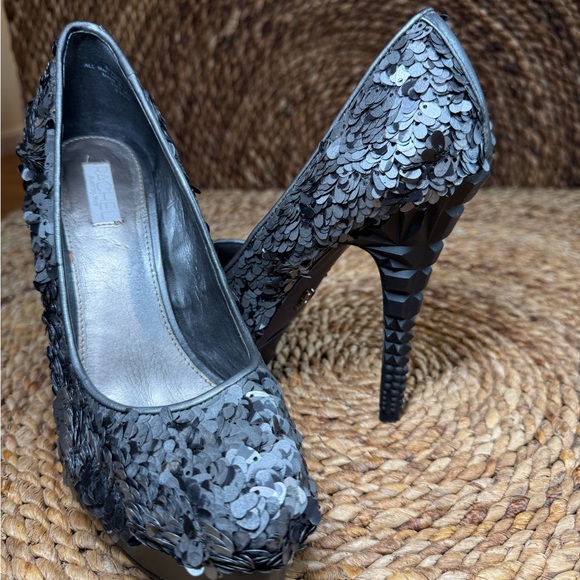 RACHEL Rachel Roy Shoes - RACHEL Rachel Roy Keenan Chic Black Gray Matte Sequin Textured Heels